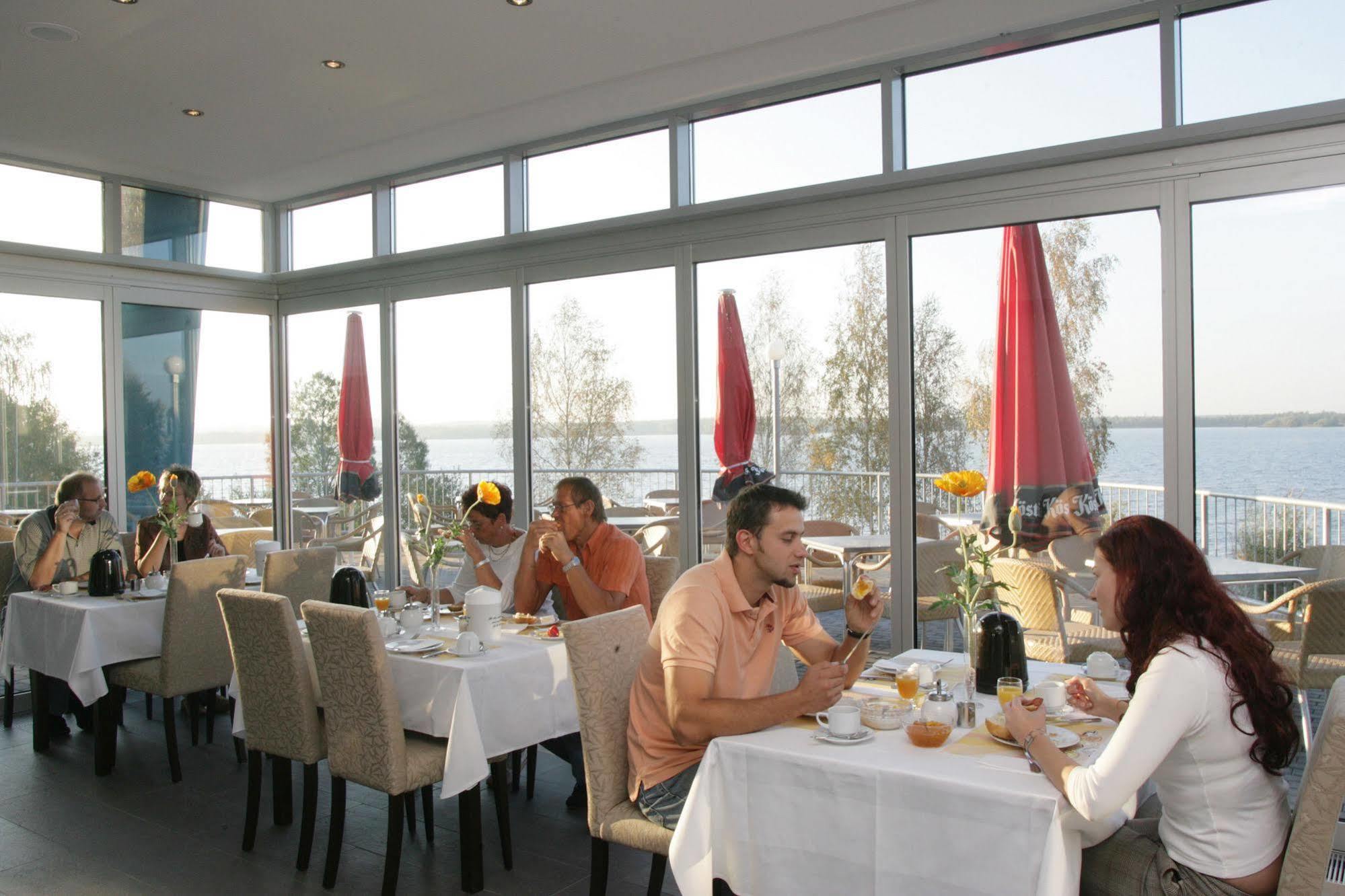 Strandhotel Senftenberger See Exteriér fotografie